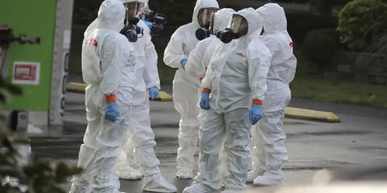 Okullar açılmadan yeniden kapandı: Yeni salgın sonrası flaş adım