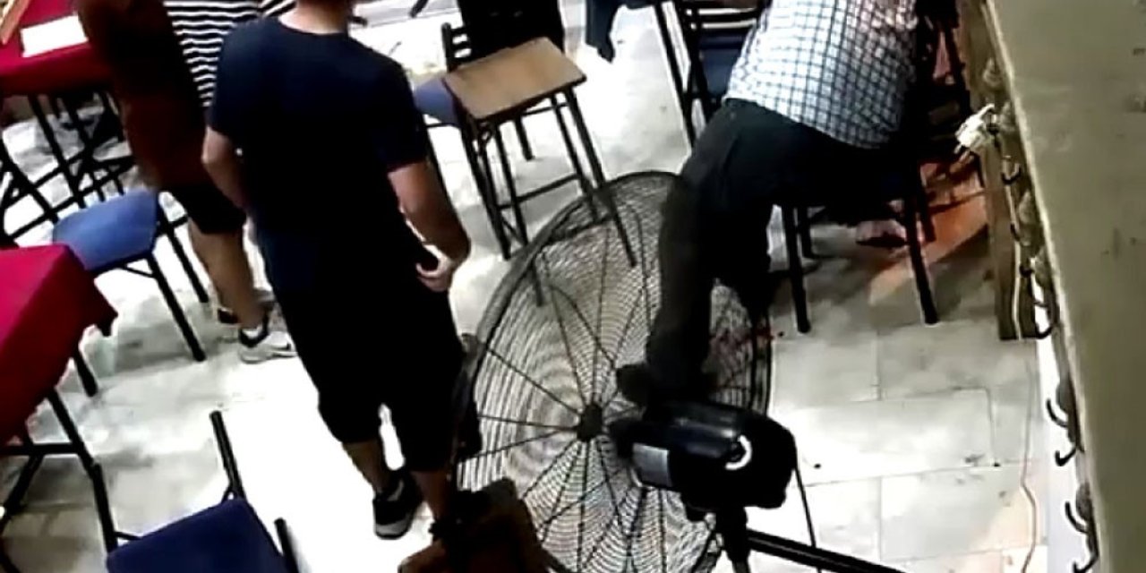 Acı olay!Kavgayı ayırmak isterken canından oldu: Olay anı kamerada