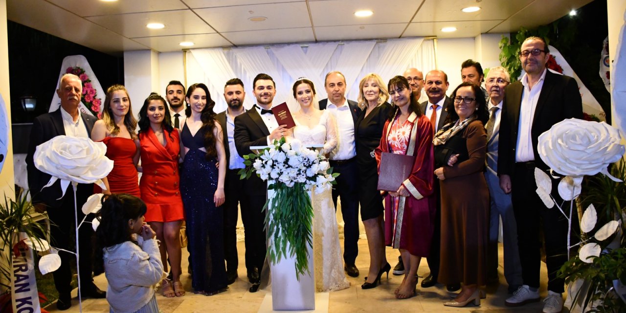 Yılın düğünü Menderes'te yapıldı
