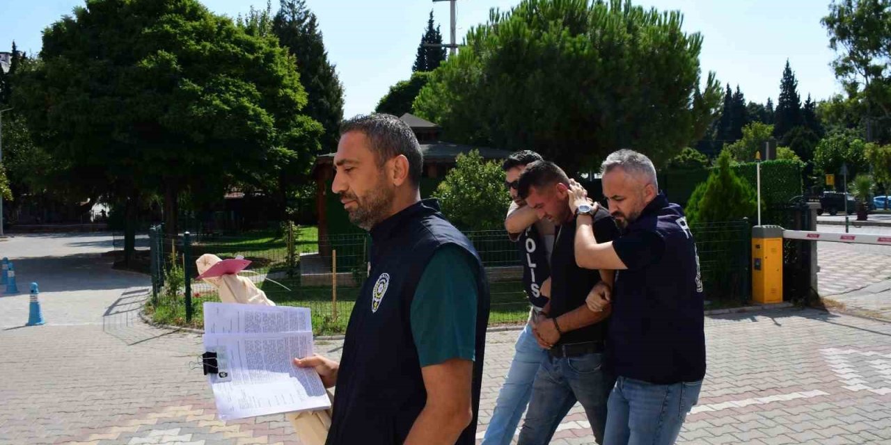 Hamile eşine sokak ortasında şiddet uygulamıştı: O cani tutuklandı