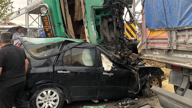 Feci kaza! Ölü ve yaralılar var