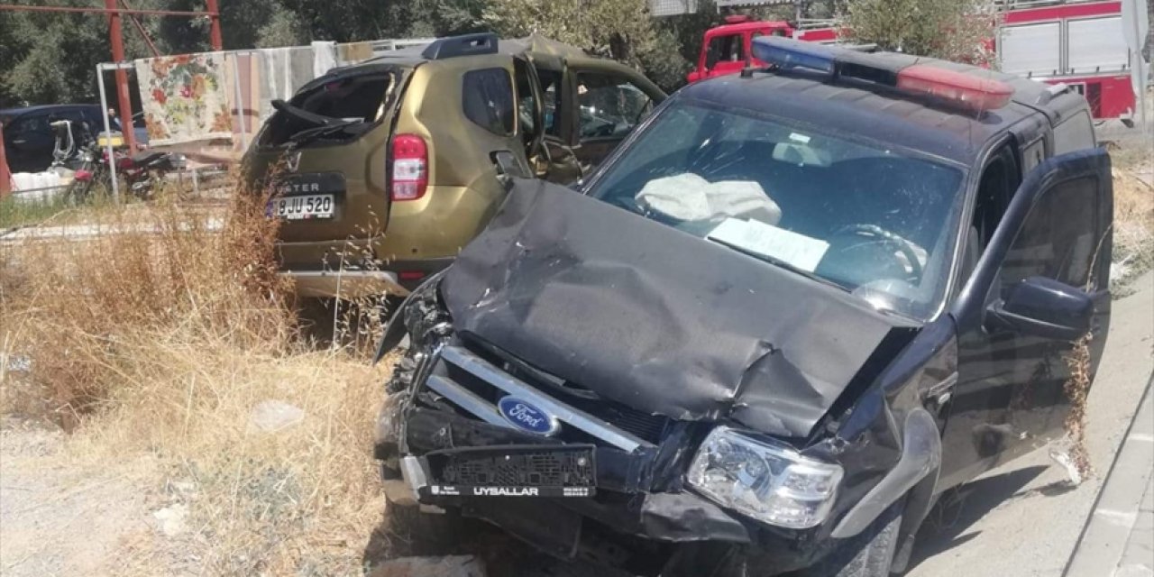 Muğla'da kamyonet ile otomobilin çarpıştı: 1 kişi öldü