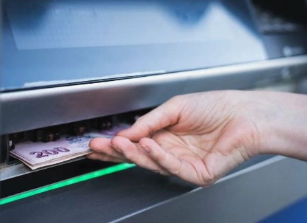 Bayram Öncesi Yürürlüğe Girecek: ATM'lerde Yeni Dönem Başlıyor!