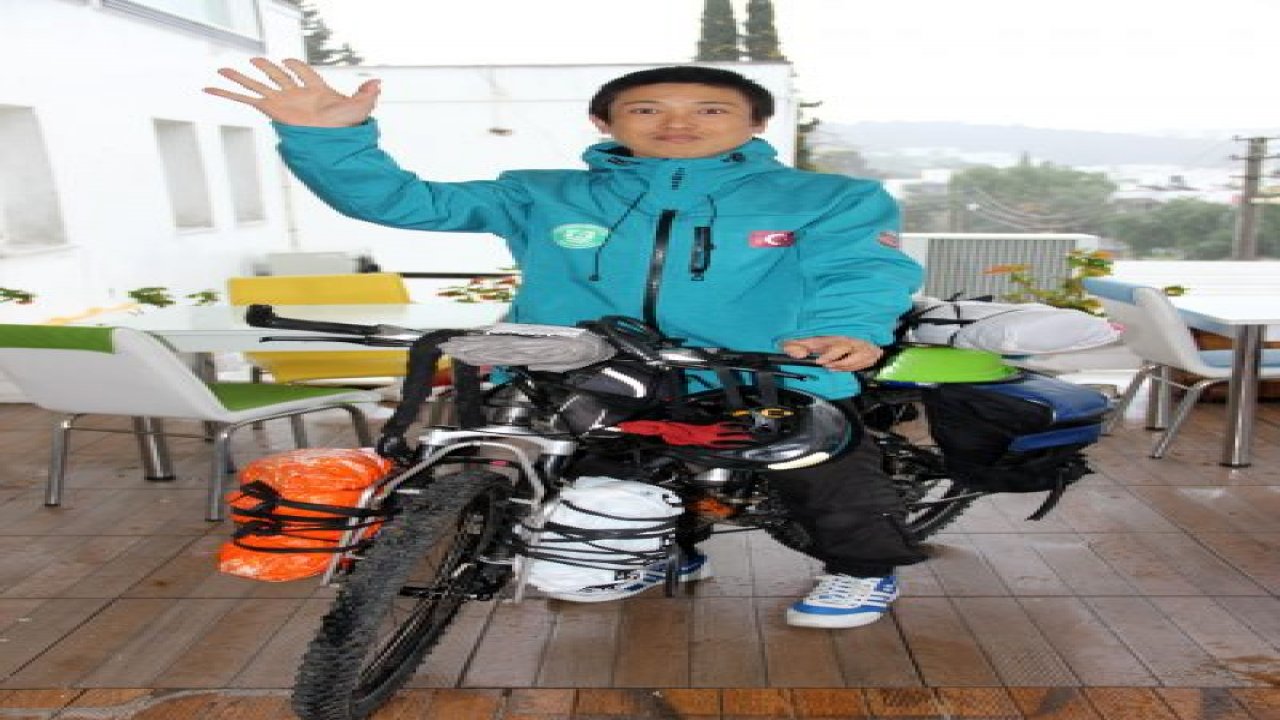 Japon turist 9 yıldır bisikletle dünyayı geziyor