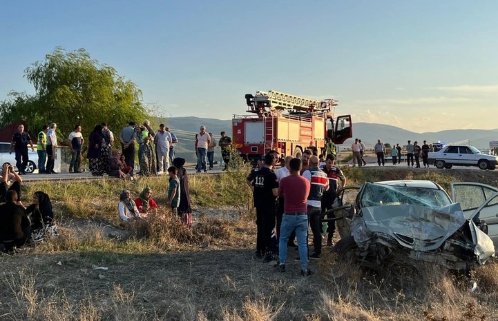 Katliam gibi kaza! Çok sayıda ölü ve yaralı var