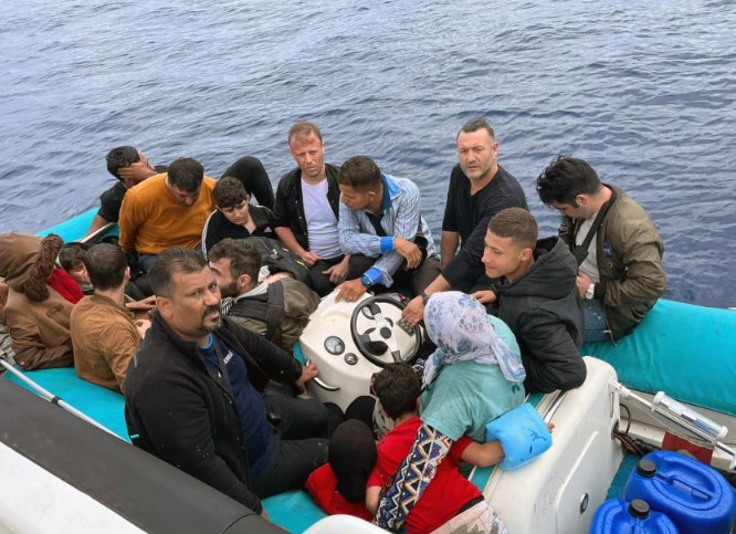 Datça’da 45 düzensiz göçmen yakalandı