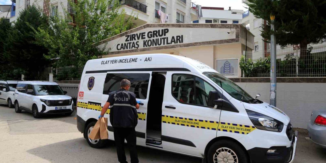 İki gencin evdeki kavgası kanlı bitti: 16 yaşındaki genç ölü bulundu