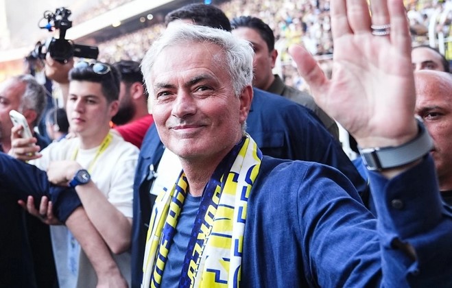 Mourinho'nun Fenerbahçe'den alacağı ücret dudak uçuklattı!