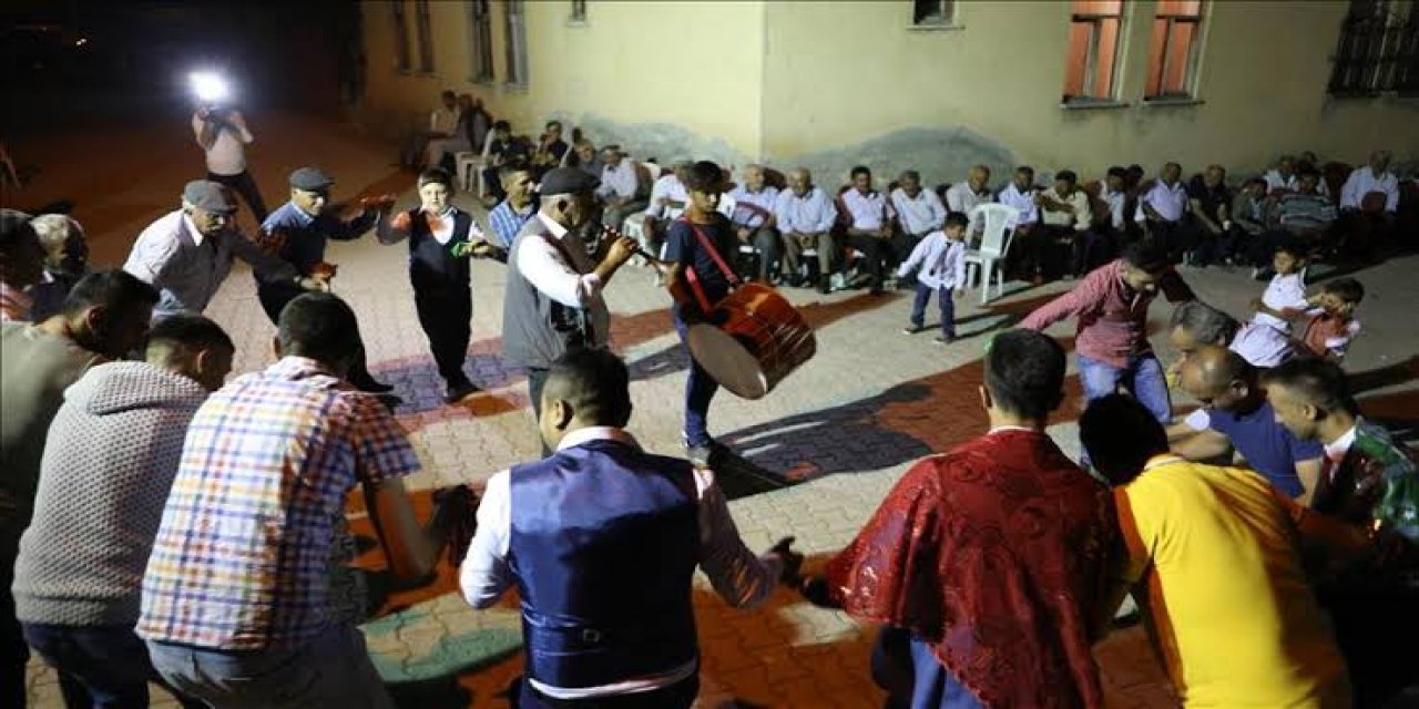 Alkollü şahıs düğünde rastgele ateş açtı: Kendini ve 3 kişiyi vurdu