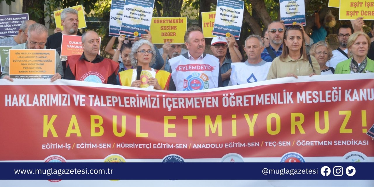 Menteşe’de öğretmenlerden “Kabul Etmiyoruz” eylemi