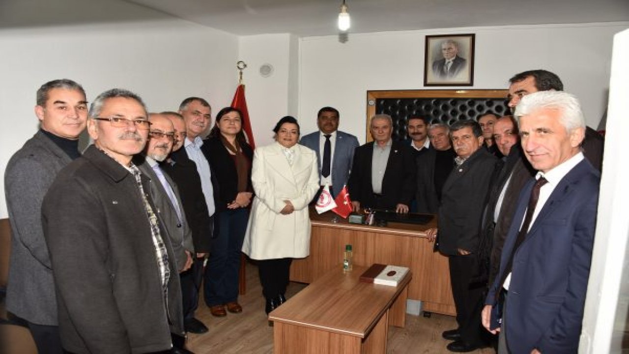 Vali Civelek'ten Muhtarlar Derneğine Ziyaret