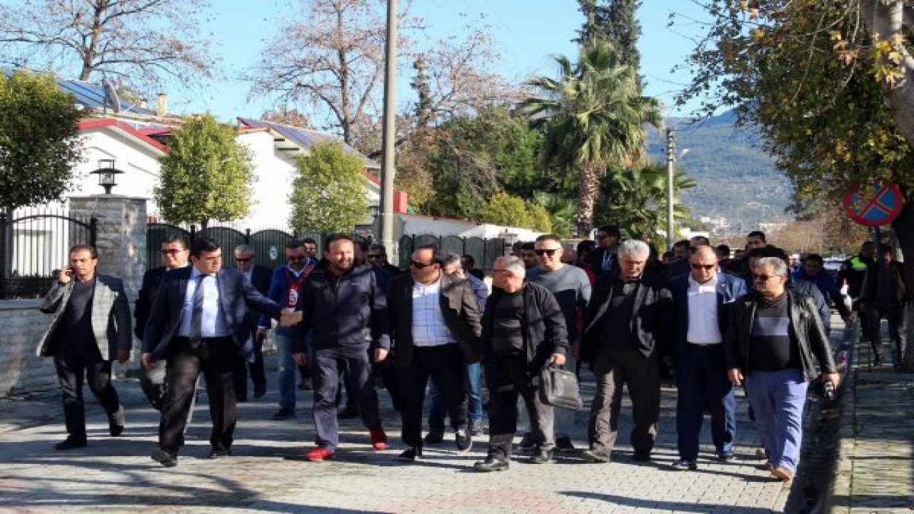 Fethiyespor taraftarlarından otopark yürüyüşü