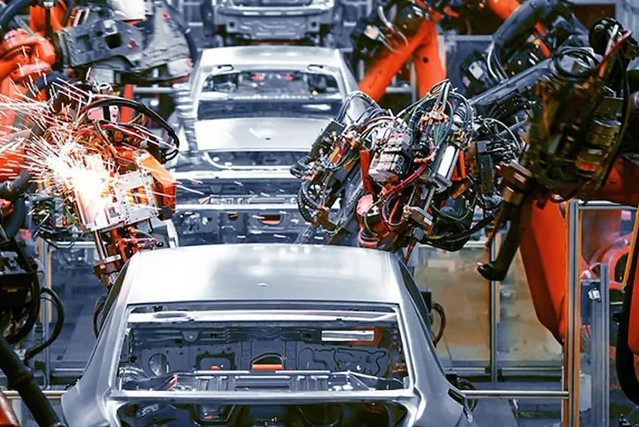 Otomotiv devi, 1,7 milyon aracı geri çağıracak