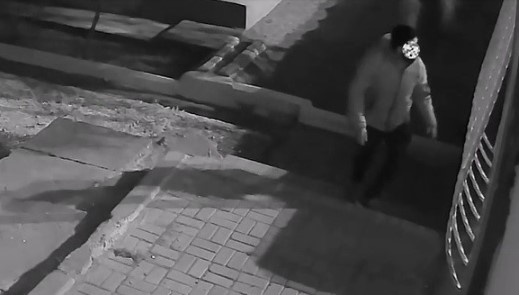 Akrabasını öldürüp kaçan şüpheli kameraya yakalandı