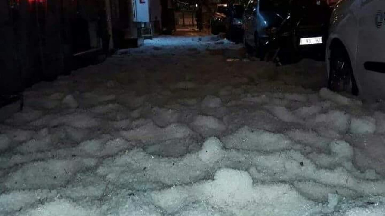 Datça'yı sel ve dolu vurdu