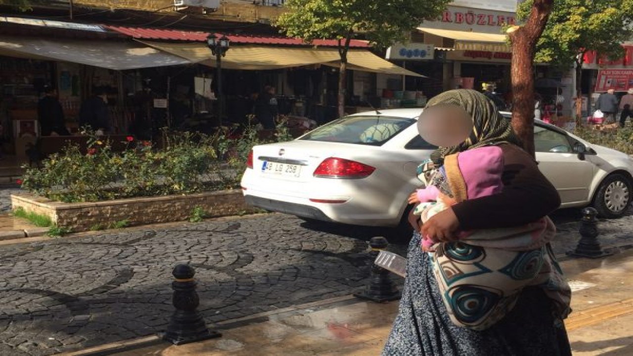 Bebeklerle dilenip, duyguları sömürüyorlar