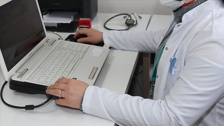 Sağlık Bakanlığı'ndan yeni düzenleme! Hekimler lohusaları da takip edecek