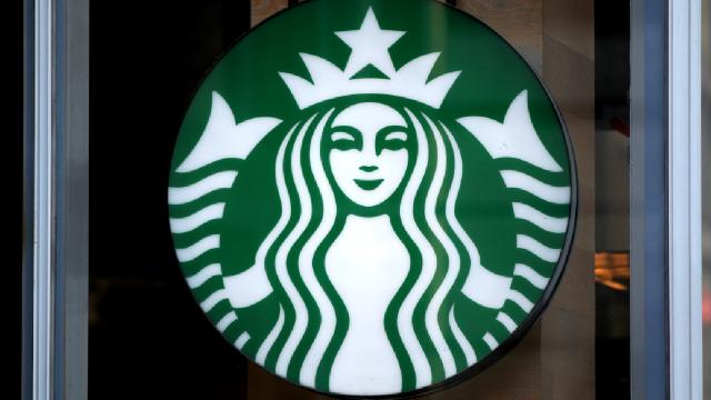 Starbucks'ta soğuk rüzgar esintisi: Satışlar eriyor!