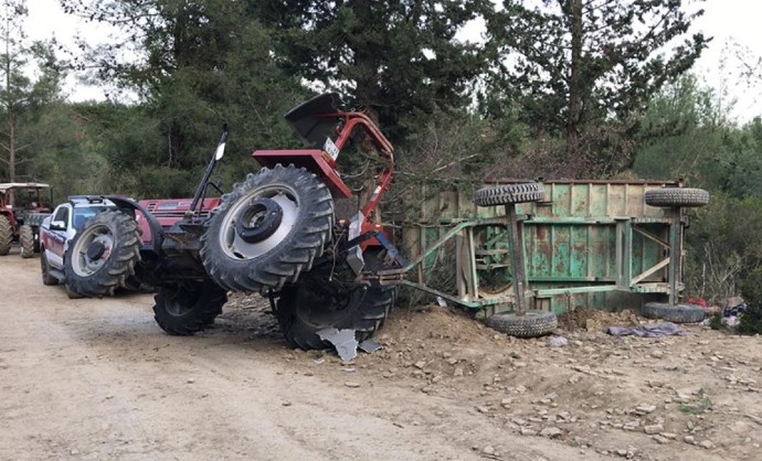 Babasının kullandığı traktörün çarptığı küçük çocuk hayatını kaybetti