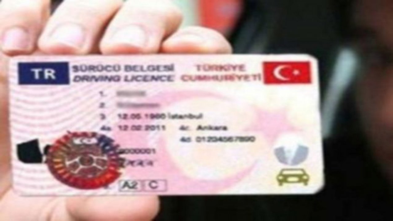 Yeni ehliyetlere geçiş başladı