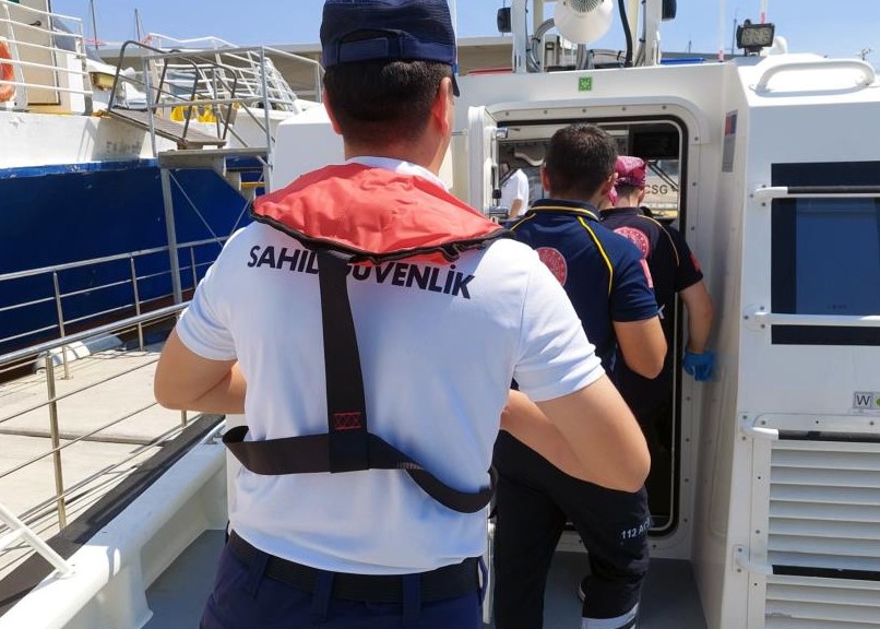 Bodrum'da gezi teknesinde rahatsızlandı! Sahil Güvenlik ekipleri gönderildi