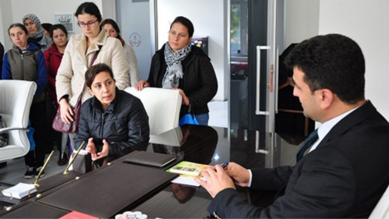 “Öğretmenimizin  arkasındayız”