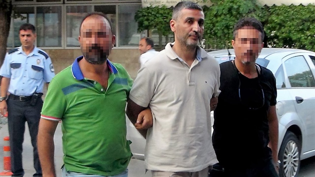 Uçak Biletlerini Sönmezateş Almış