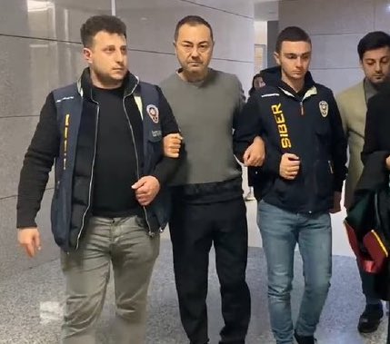 Ünlü İsimlere Ev Hapsi