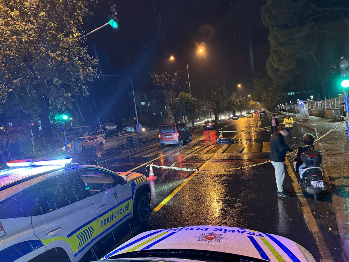 Feci kaza: Otomobilin çarptığı yaya öldü