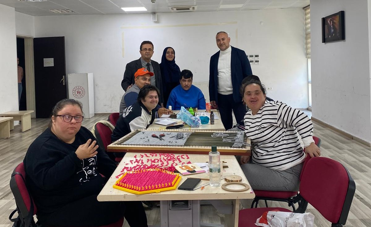 Özel gereksinimli bireyler için Menteşe Halk Eğitimi Merkezi Kursları devam ediyor