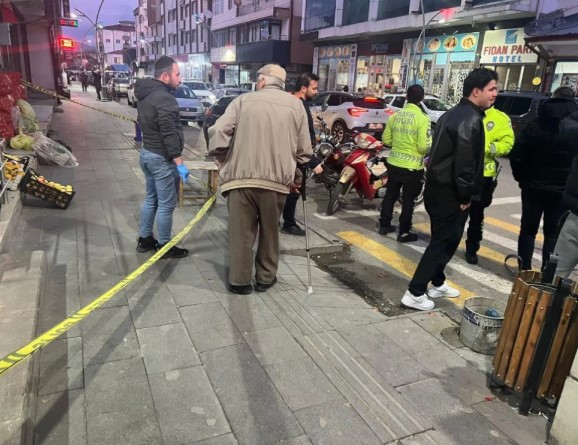 Korkunç olay! Babasını defalarca bıçakladı