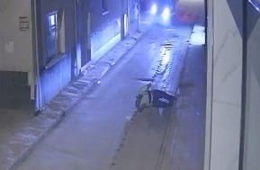 Korkunç olay: Trafik polisi metrelerce sürüklendi