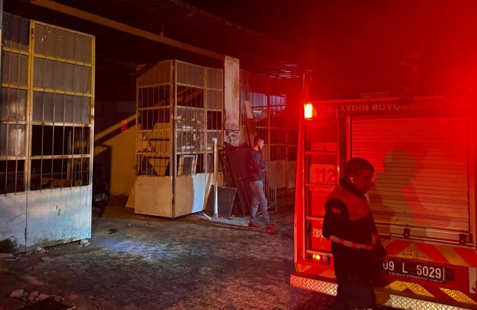 Sobayı tinerle yakmaya çalıştı! Yaralılar var