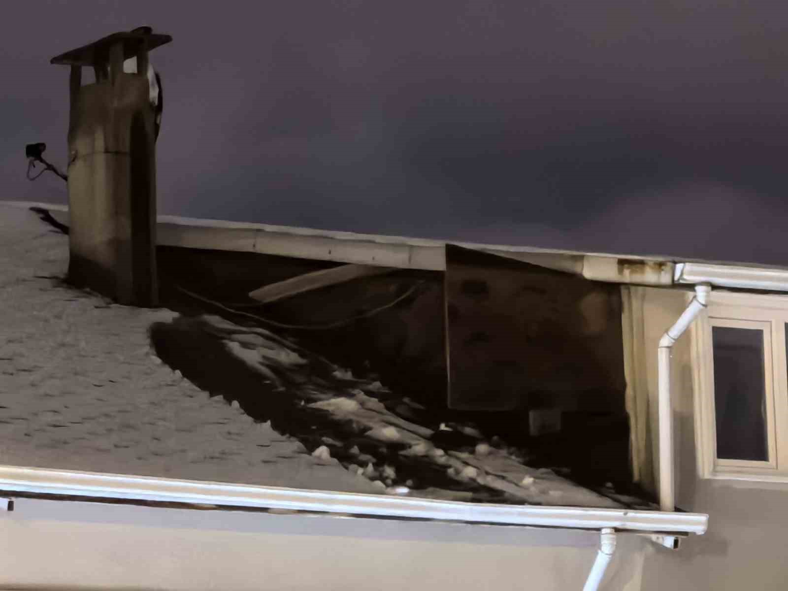 Çıktığı çatıdan düşen yaşlı adam yaşamını yitirdi