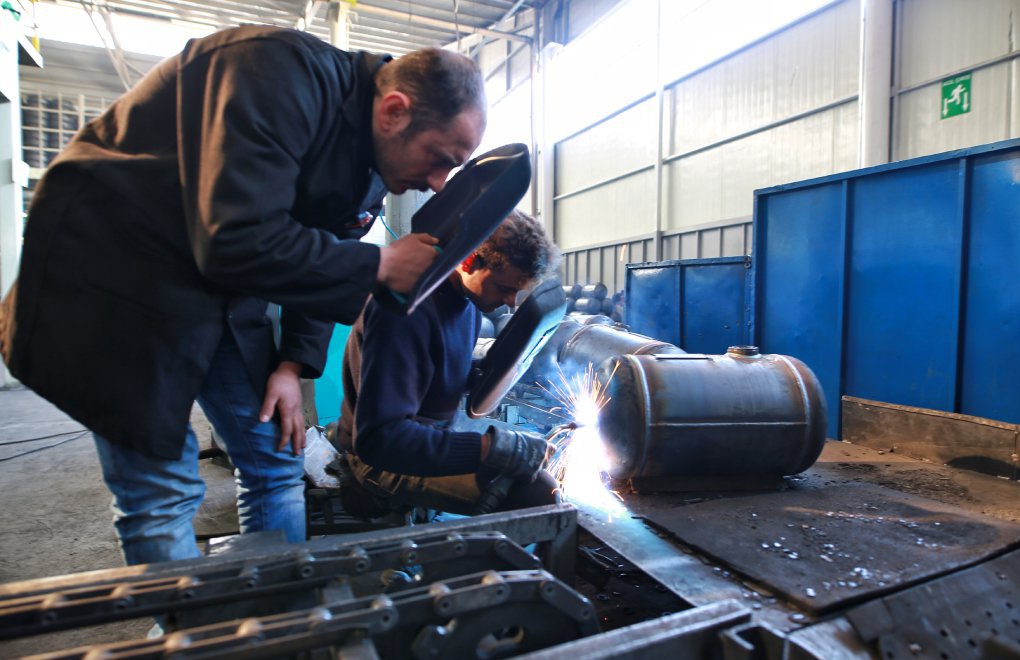 Geçen seferki zammı bilmişti! Ünlü Ekonomist yeni asgari ücreti açıkladı