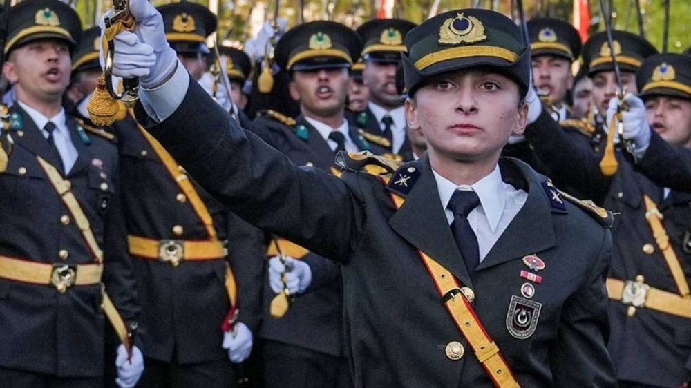 Teğmenlere destek mesajı yayınlayan savcı açığa alındı