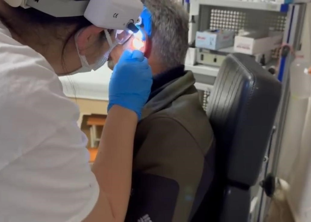 PES DEDİRTEN OLAY: SINAVA GİRMEK İÇİN DÜZENEK KURDU SONU HASTANEDE BİTTİ