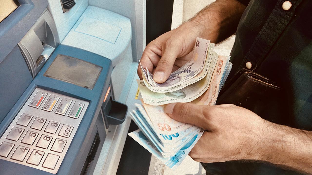 Acele eden alacak! Dev bankada hesabı olana 55 bin lira faizsiz kredi