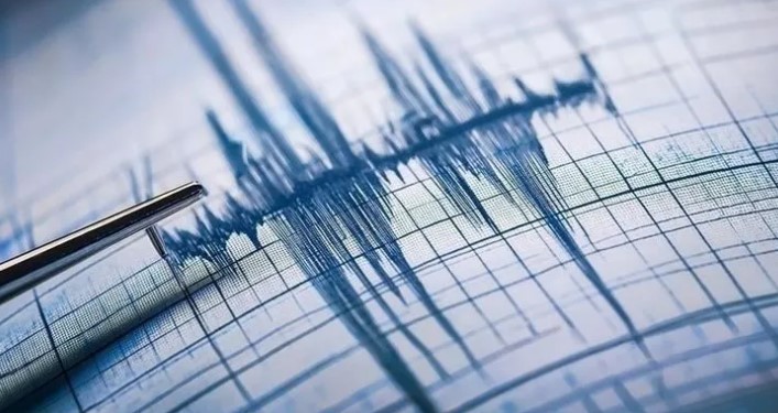 7.0 büyüklüğünde deprem! Tsunami uyarısı yapıldı