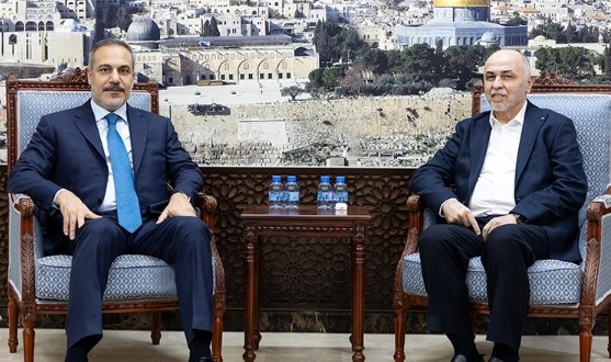 Hakan Fidan, Katar'da Hamas üyeleriyle görüştü
