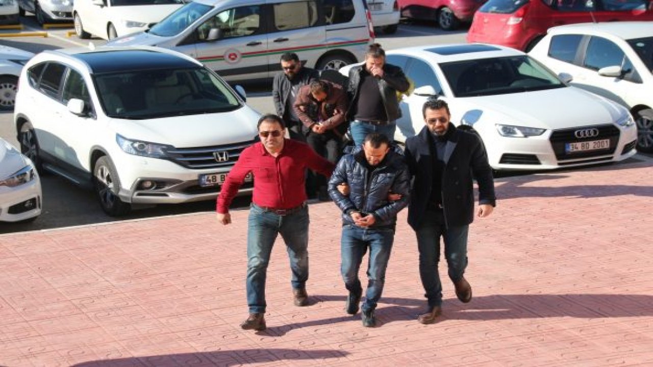 Uyuşturucu ticareti suçundan yakalandılar serbest bırakıldılar