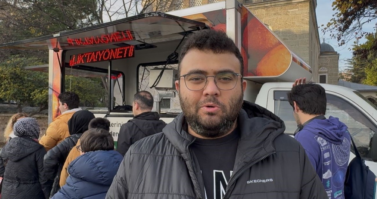 PATRONUNUN GİTMESİ İÇİN LOKMA DAĞITTI