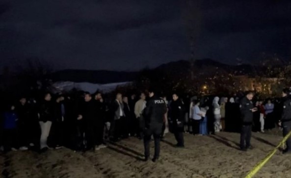 Boşanma aşamasındaki eşini öldürüp canına kıydı! 5 çocukları vardı