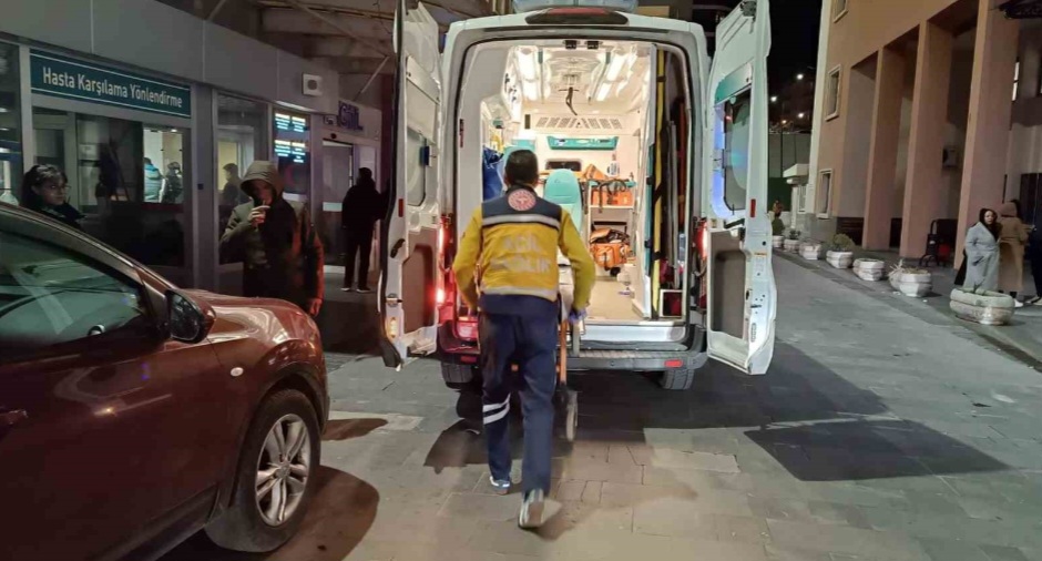 KORKUNÇ OLAY: KARDEŞİ TARAFINDAN BIÇAKLANDI