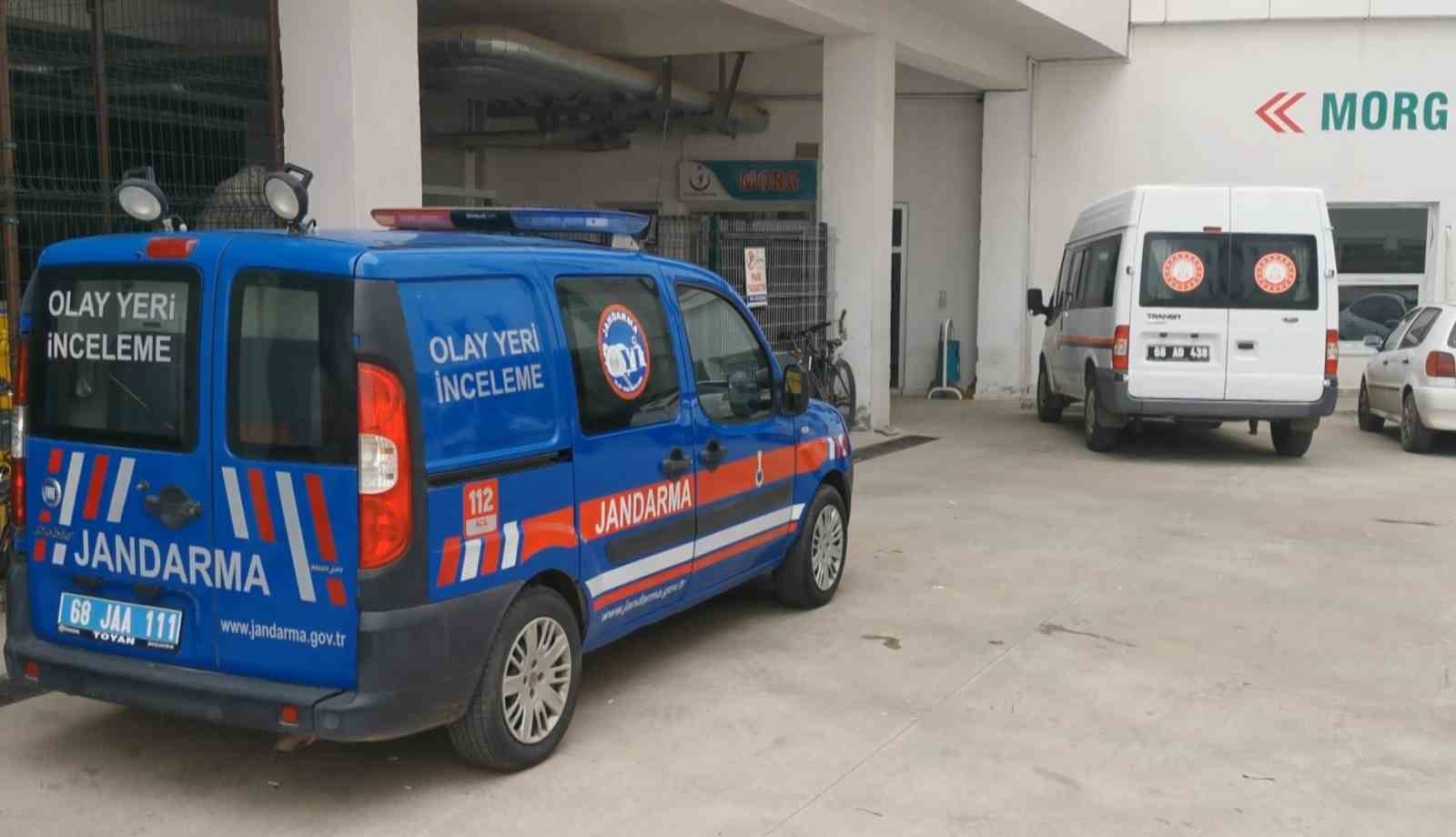 BETON BLOK ALTINDA KALAN İŞÇİ FECİ ŞEKİLDE CAN VERDİ