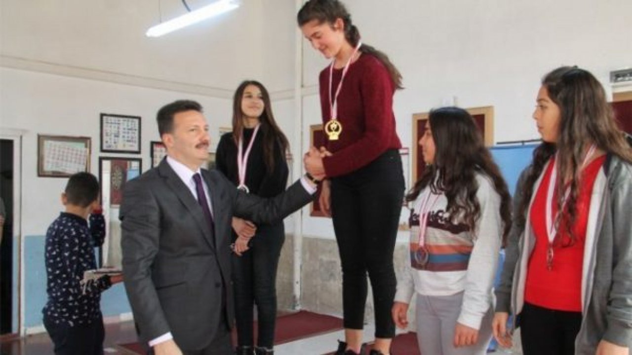 Madalyalarını aldılar