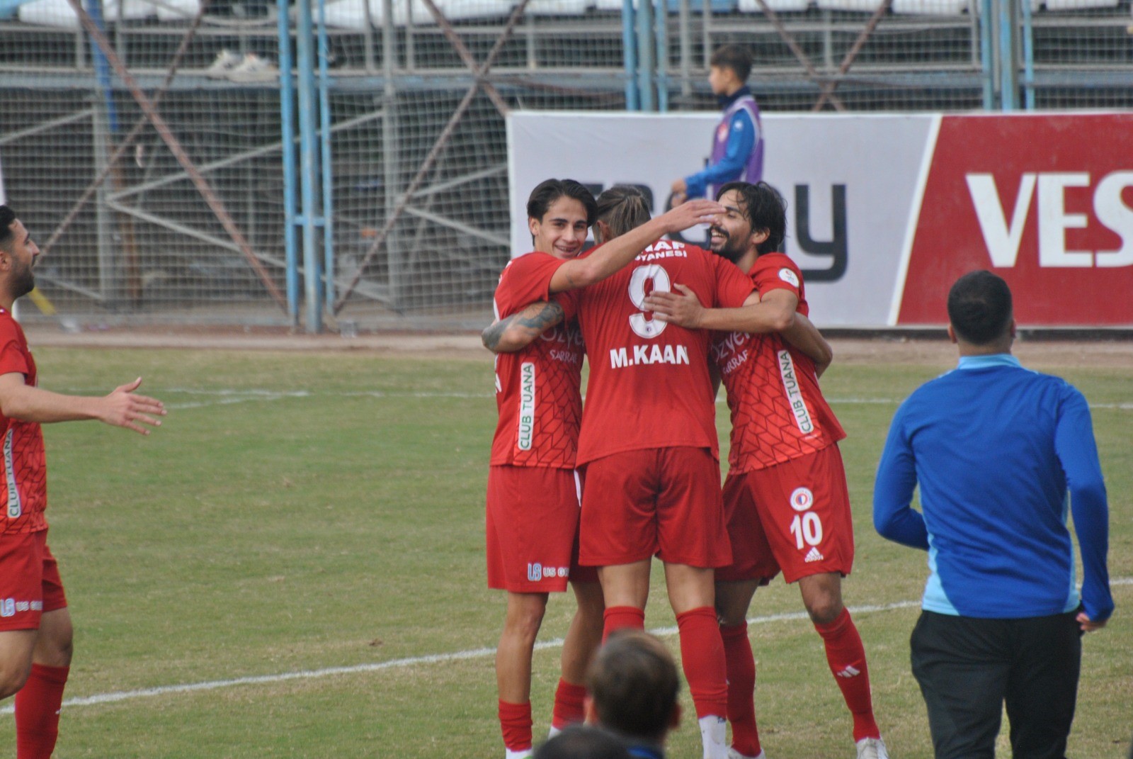Fethiyespor, TFF 2. Lig Beyaz Grup 16. Haftasında Anagold 24 Erzincanspor'u 3-1 Yendi