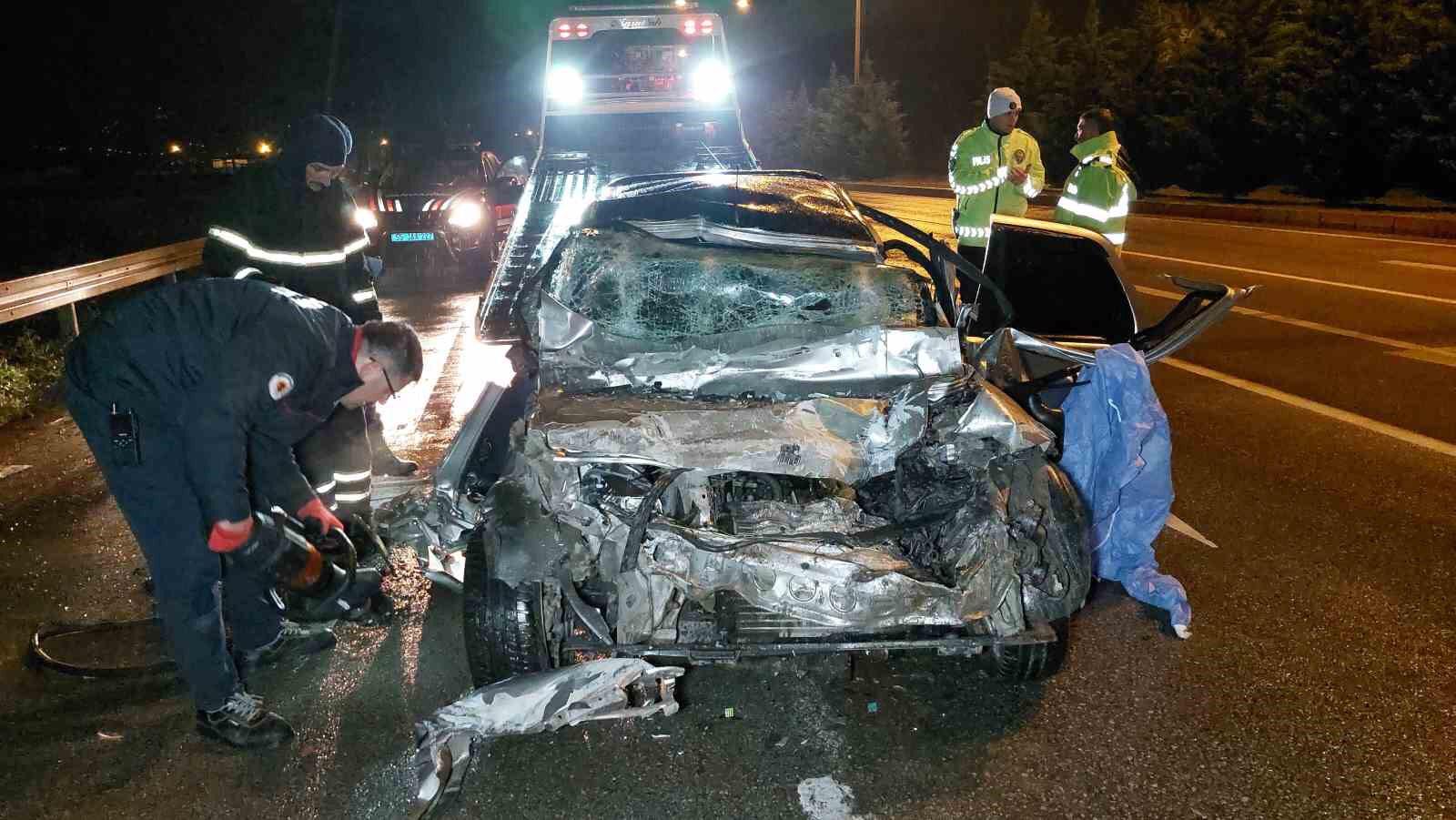 Kendi canına kıyacağını söyleyen şahıs: Tıra çarparak yaşamını yitirdi