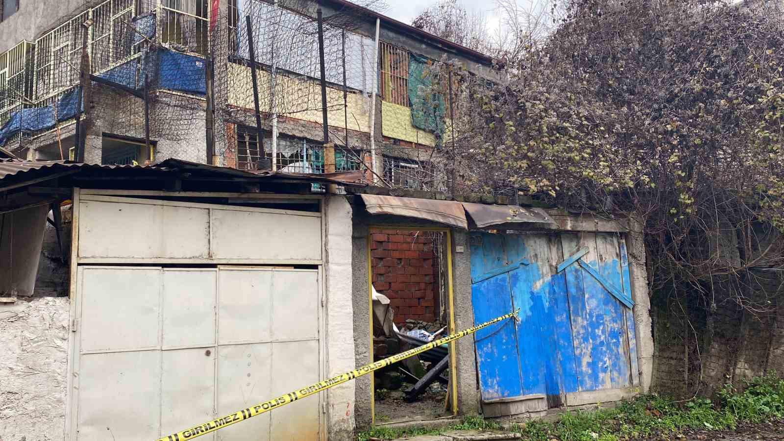 82 yaşındaki adam evinde ölü bulundu