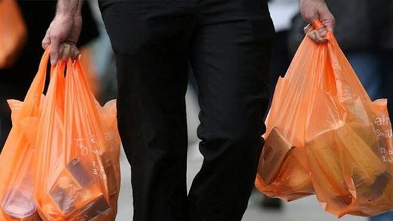 Market poşetleri için yeni karar geldi: Artık bu fiyattan satılmaya başlanacak